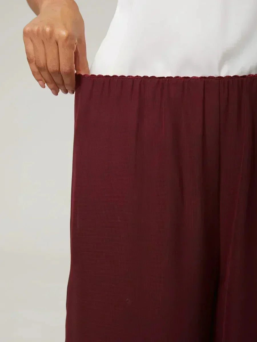 Pantalons droits avec une couche de chiffon