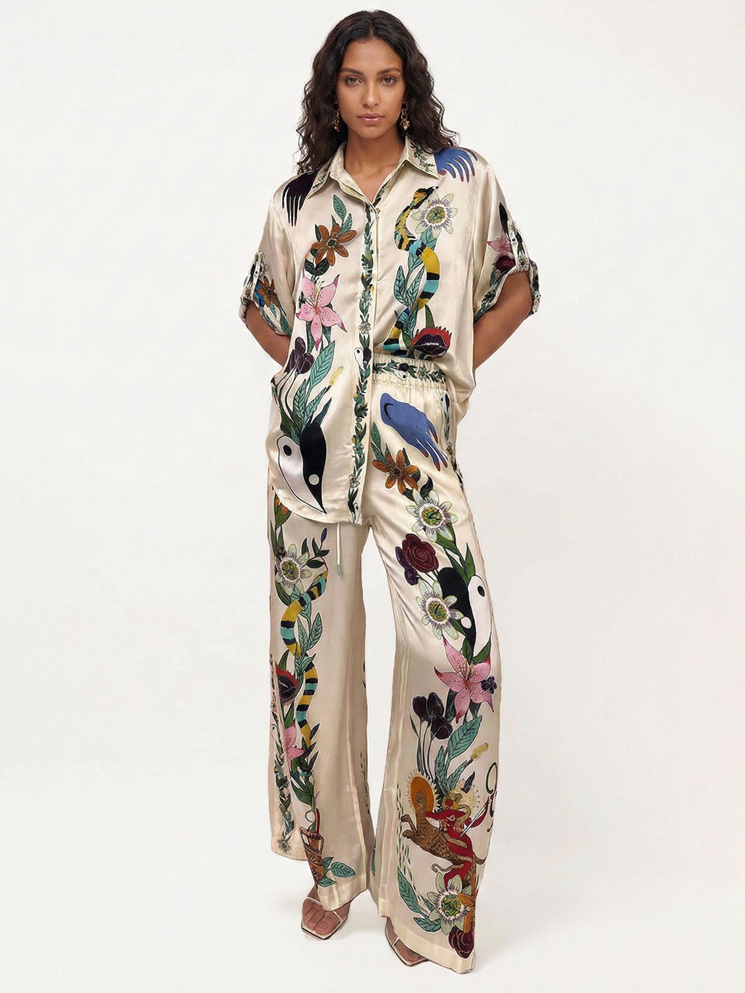 Pantalons larges avec un imprimé sophistiqué