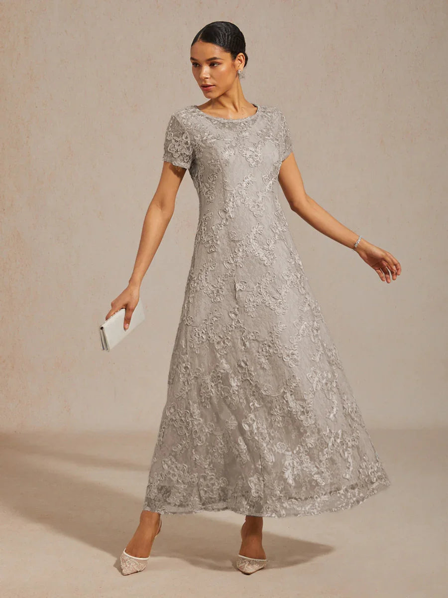 Robes A-Line en dentelle avec des décorations de paillettes