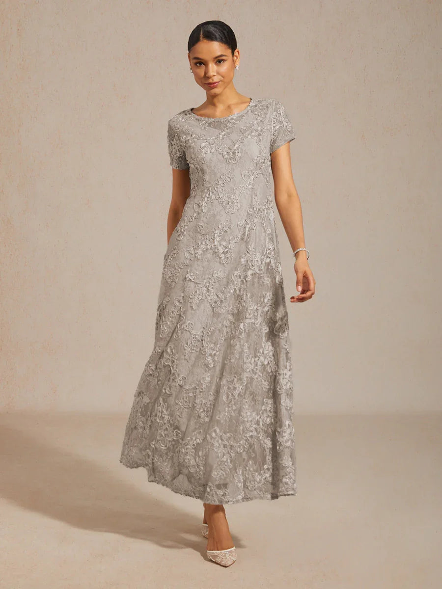 Robes A-Line en dentelle avec des décorations de paillettes