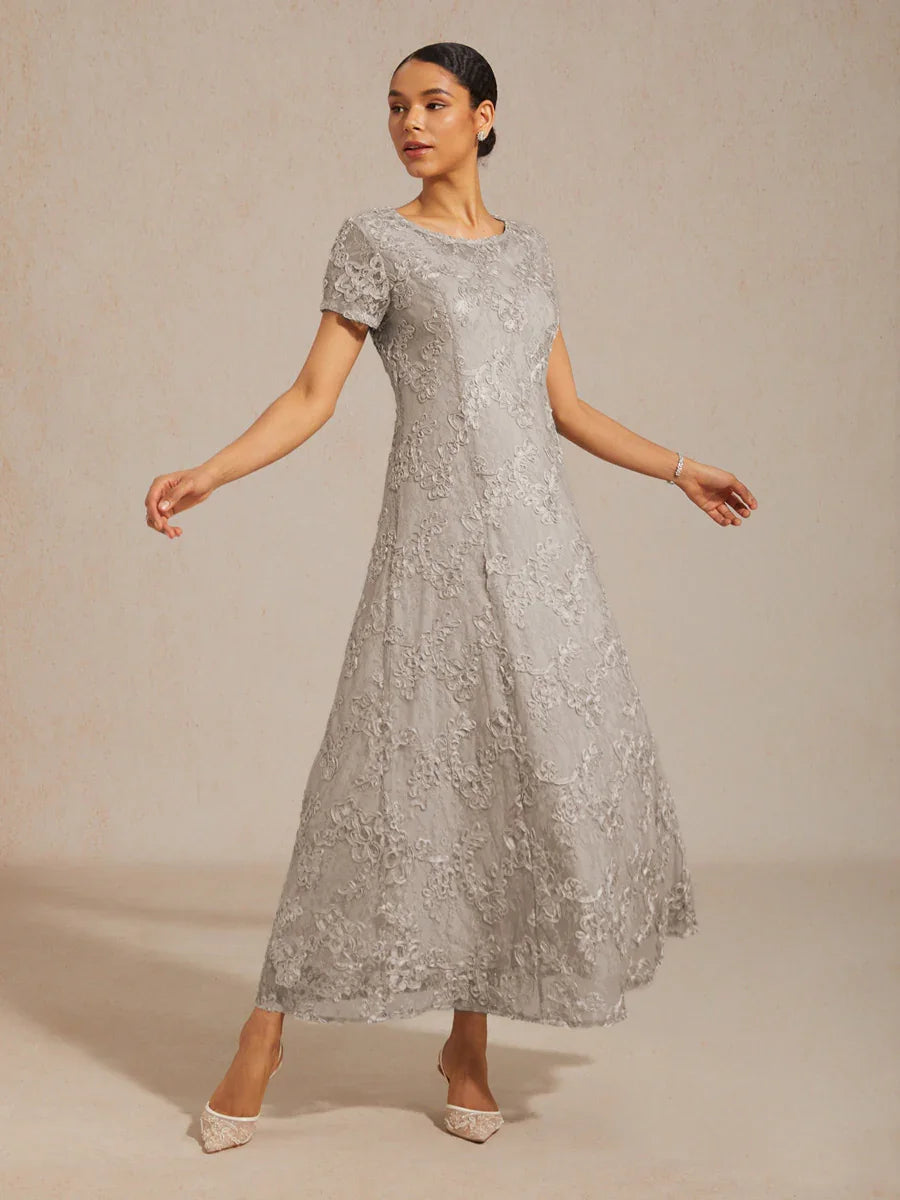 Robes A-Line en dentelle avec des décorations de sequins