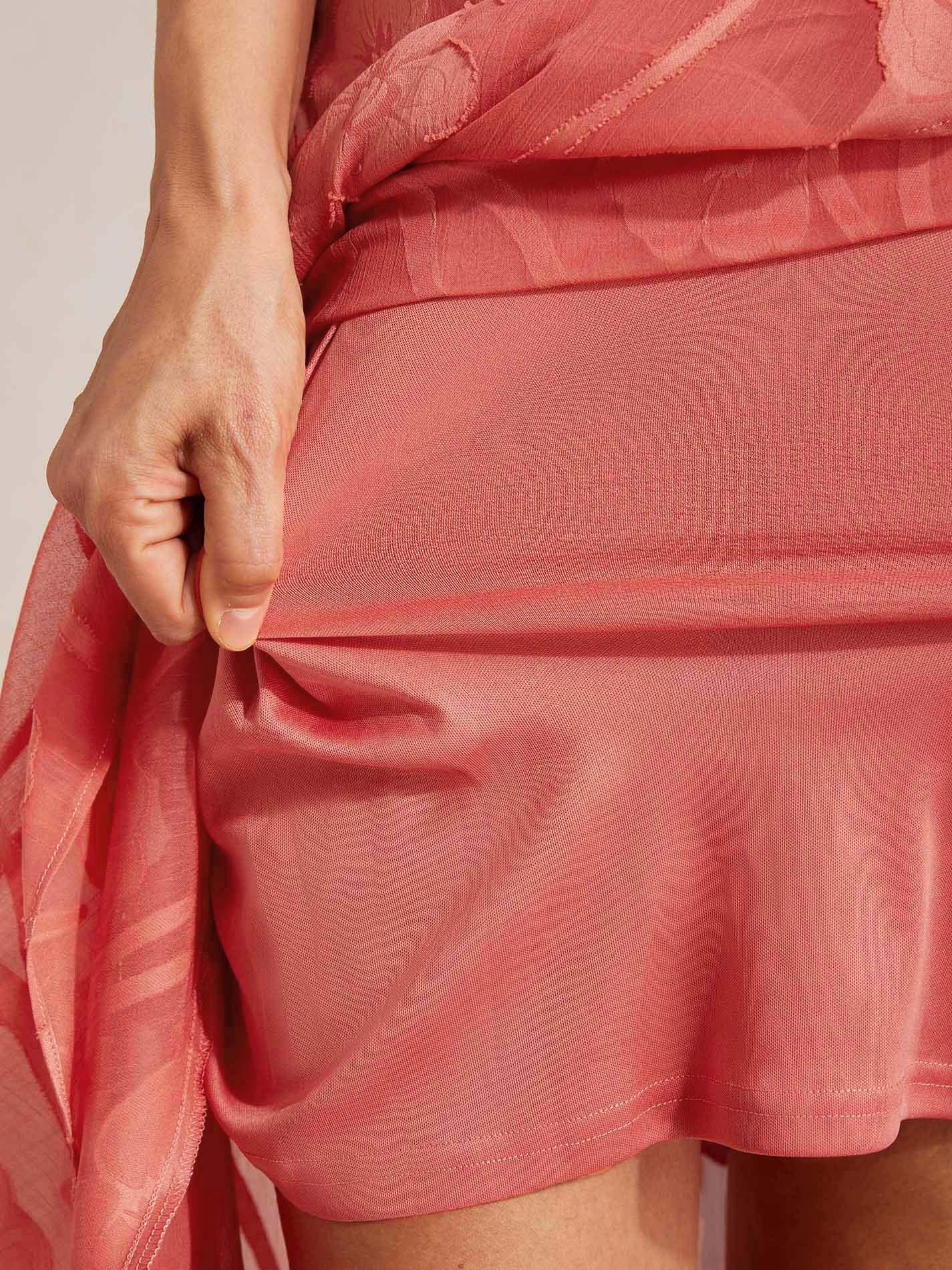 Robes de soirée sans manches en chiffon floral avec des ourlets asymétriques