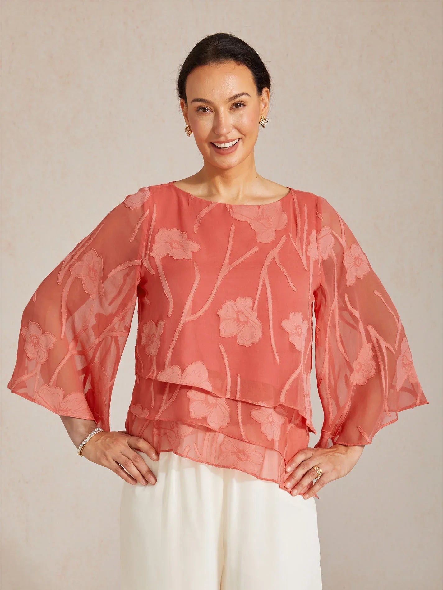 Chemise en soie à motifs floraux