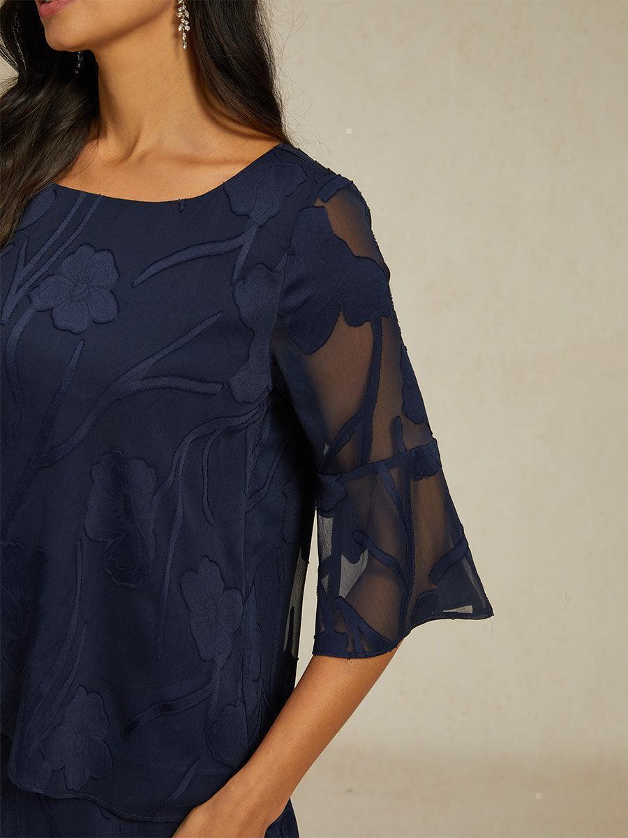 Chemise en soie avec des bords asymétriques