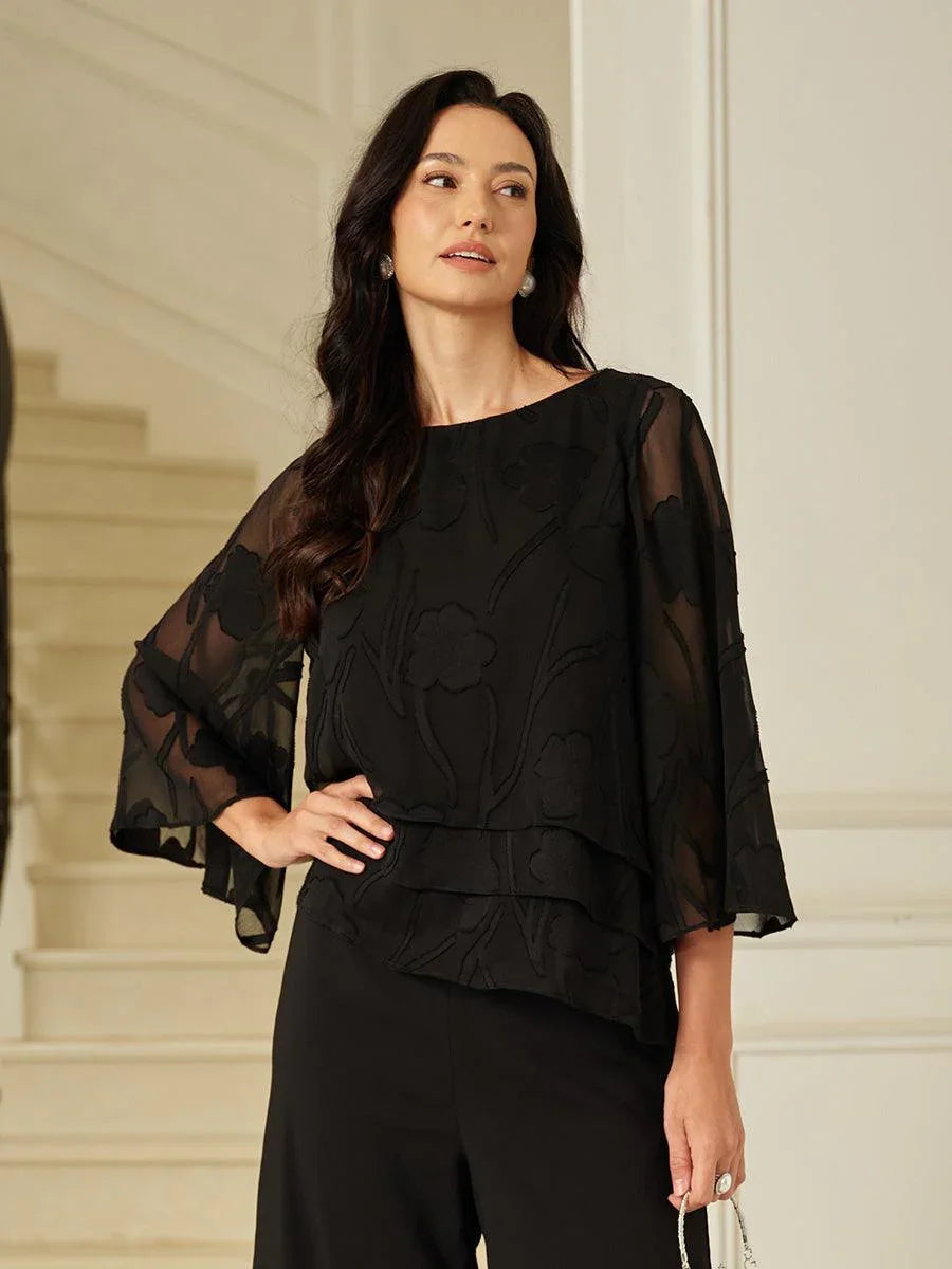 Chemise en chiffon à couches avec des fleurs