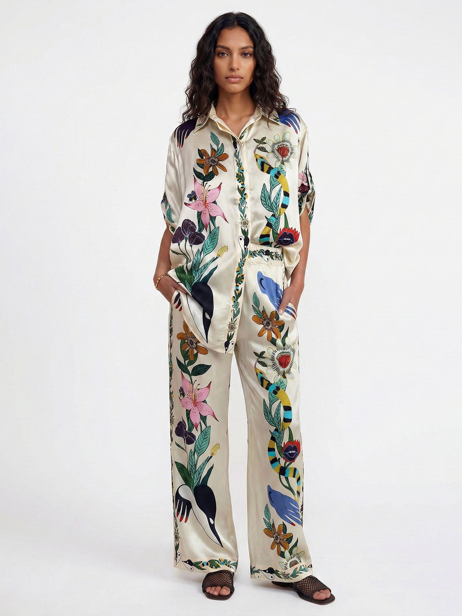 Pantalons larges avec un imprimé sophistiqué