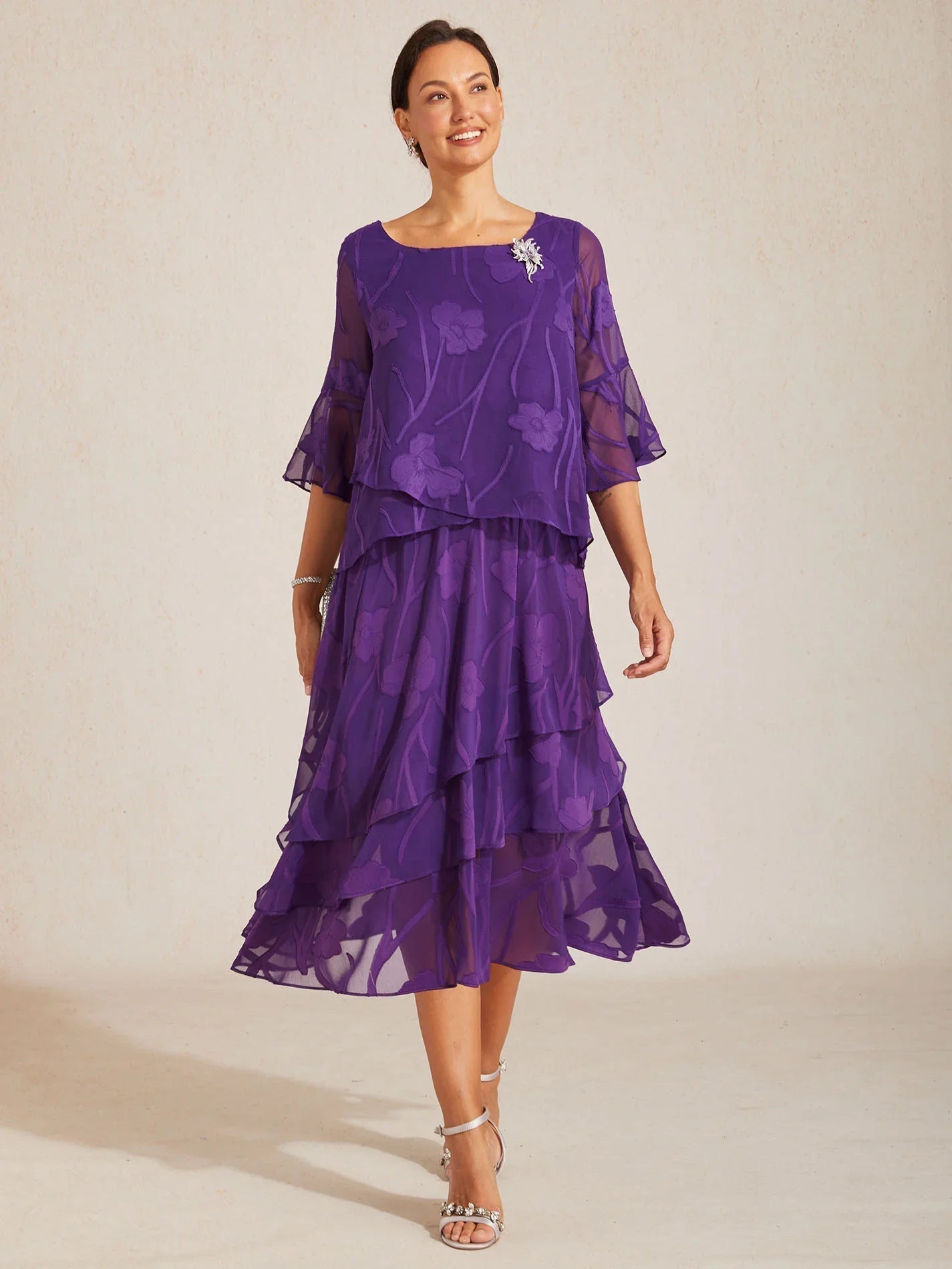 Chemise en soie avec des bords asymétriques