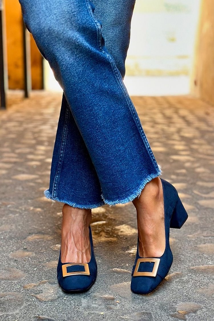 Sandales avec boucle et talon large