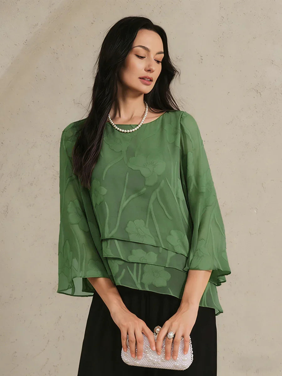 Chemise en soie à couches avec fleurs