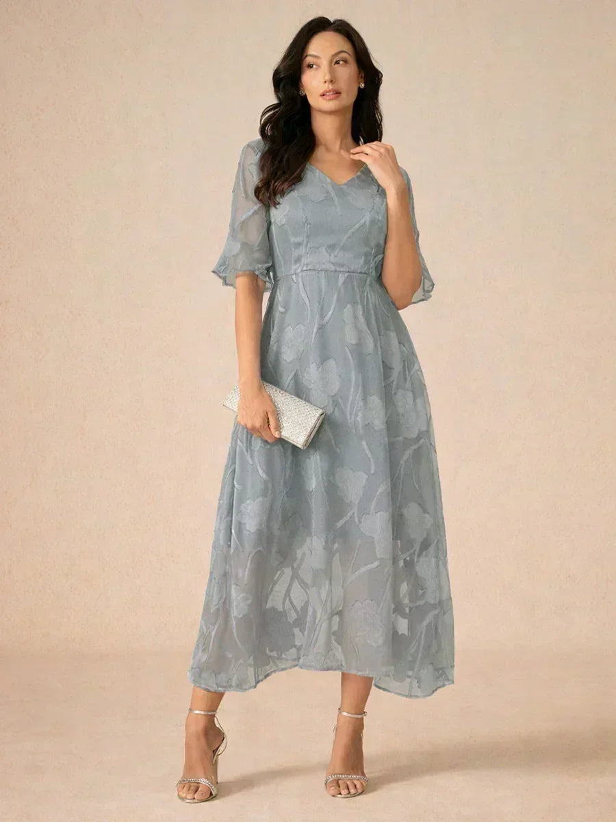 Robes maxi en dentelle avec traîne