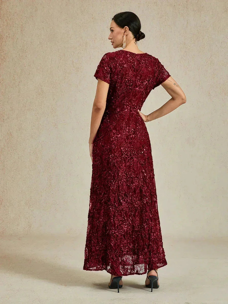 Robes A-Line en dentelle avec décorations en sequins