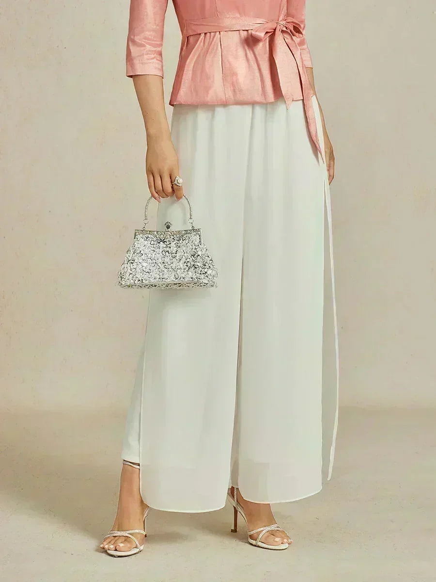 Pantalons à jambes droites avec une couche de chiffon découpée