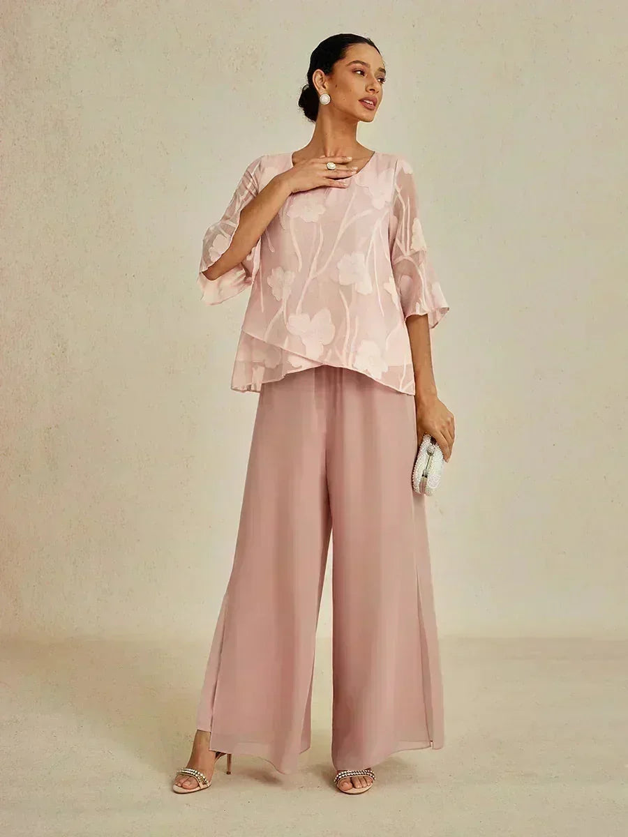 Pantalons à jambes droites avec une couche de chiffon découpée
