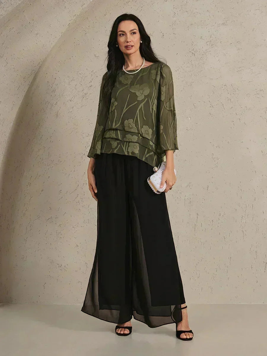Chemise en chiffon à couches avec des fleurs