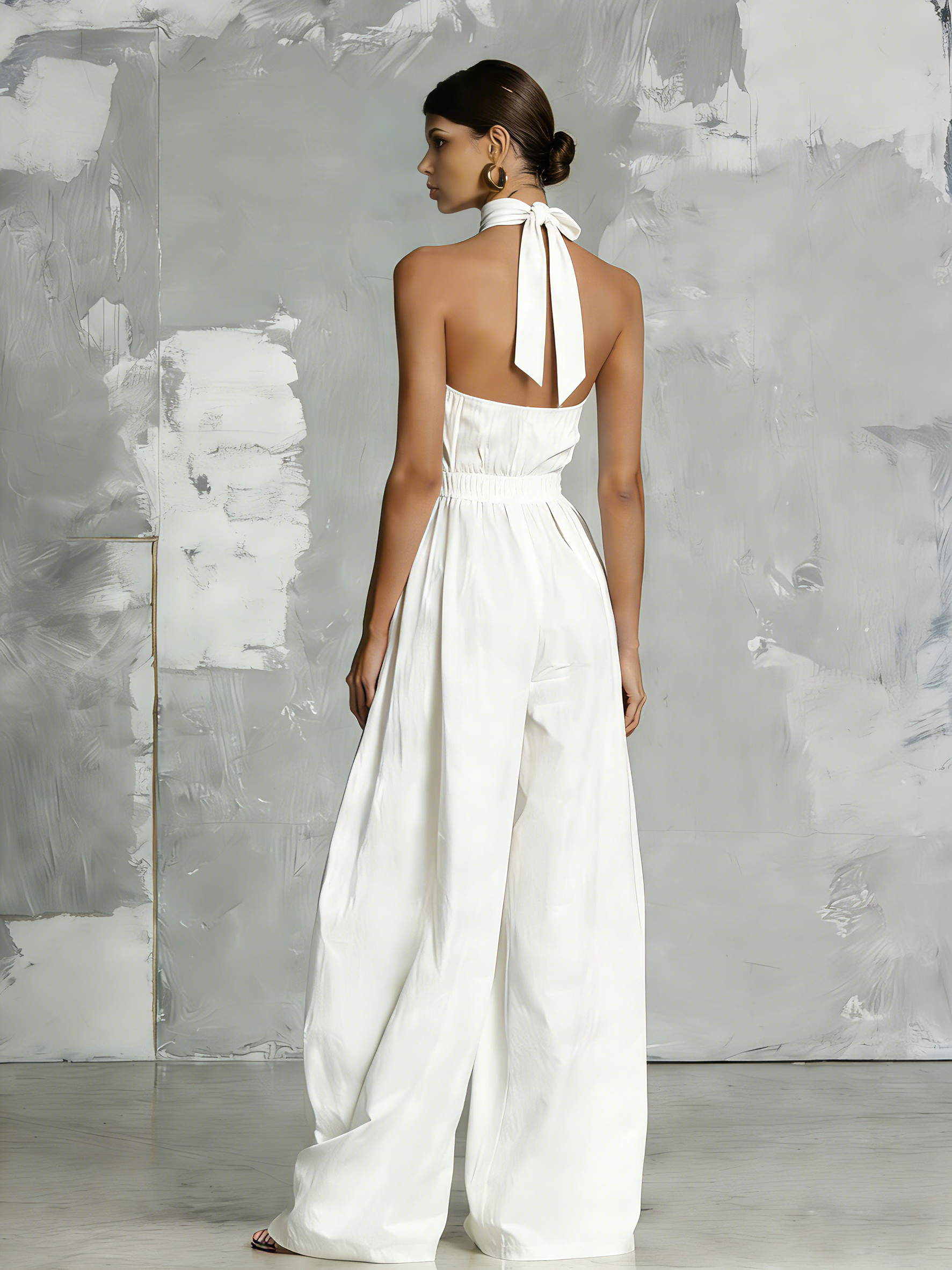 Robe d'été élégante pour femmes en blanc, avec col halter sans manches MDZ0554A3AN