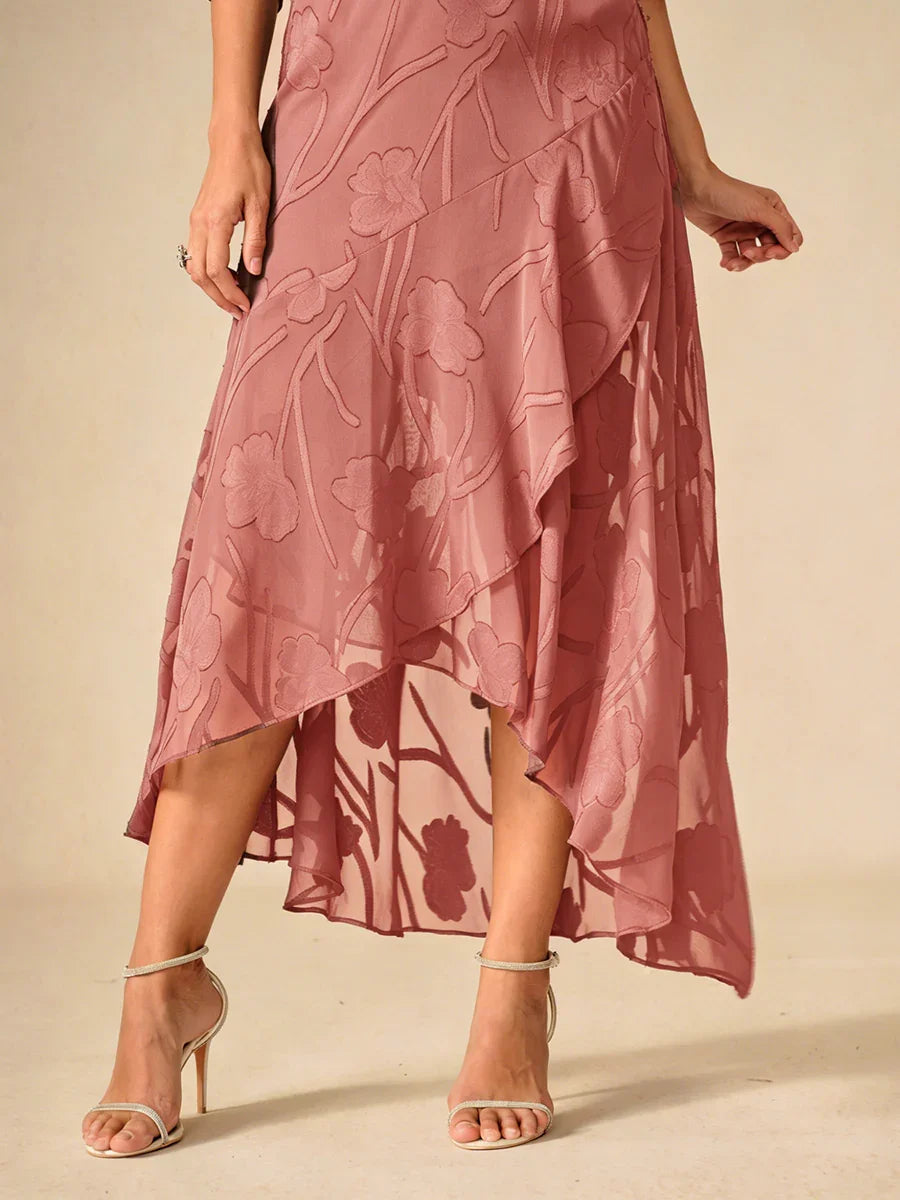 Robes de soirée sans manches en chiffon floral avec des bords asymétriques