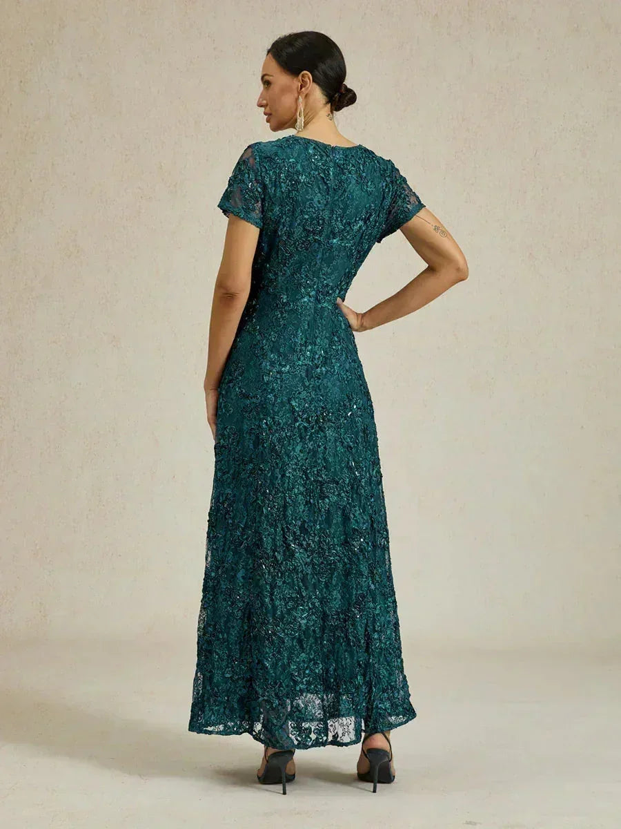 Robes A-Line en dentelle avec décorations en sequins