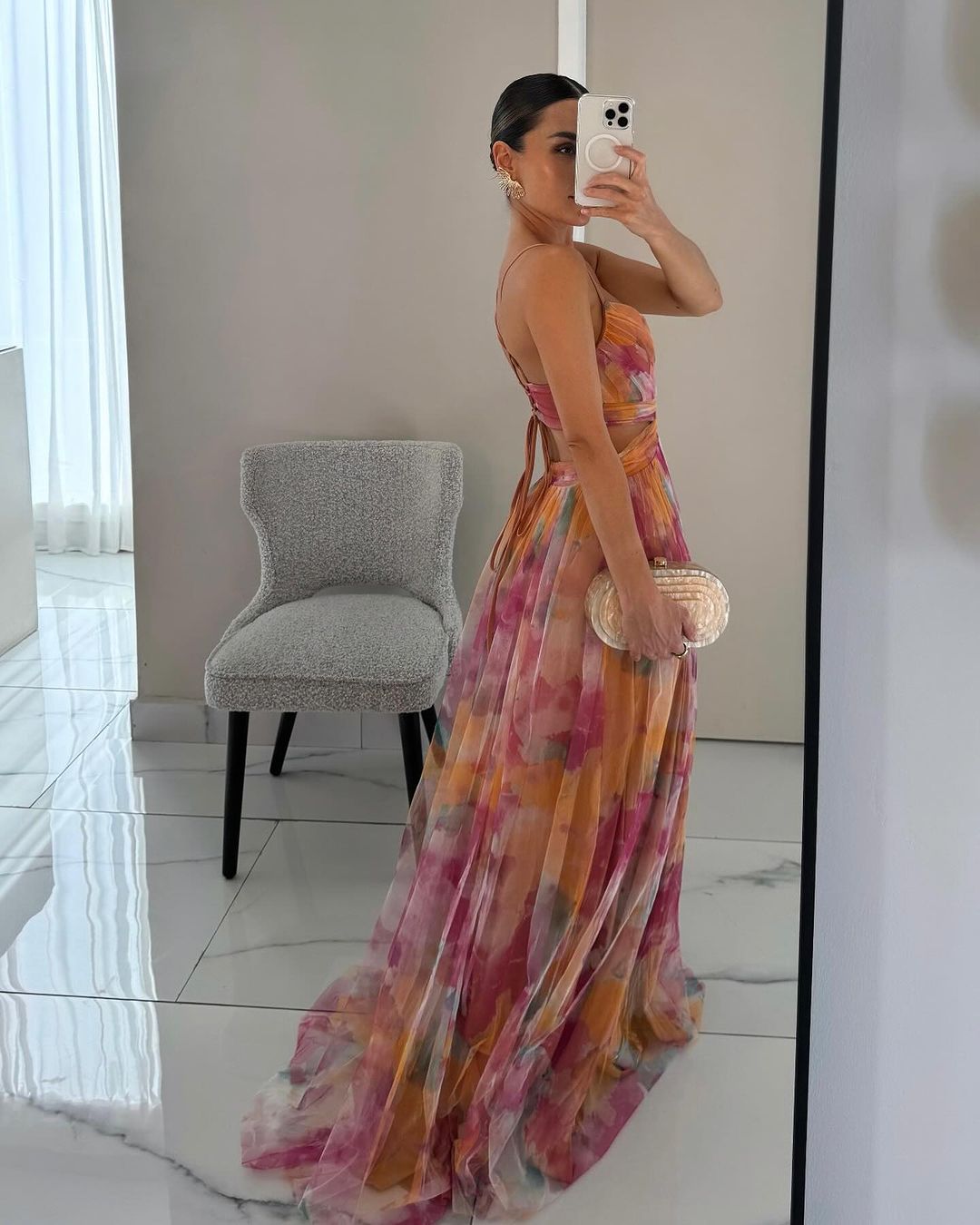 Alina – Robe longue tendance avec col en V pour femmes