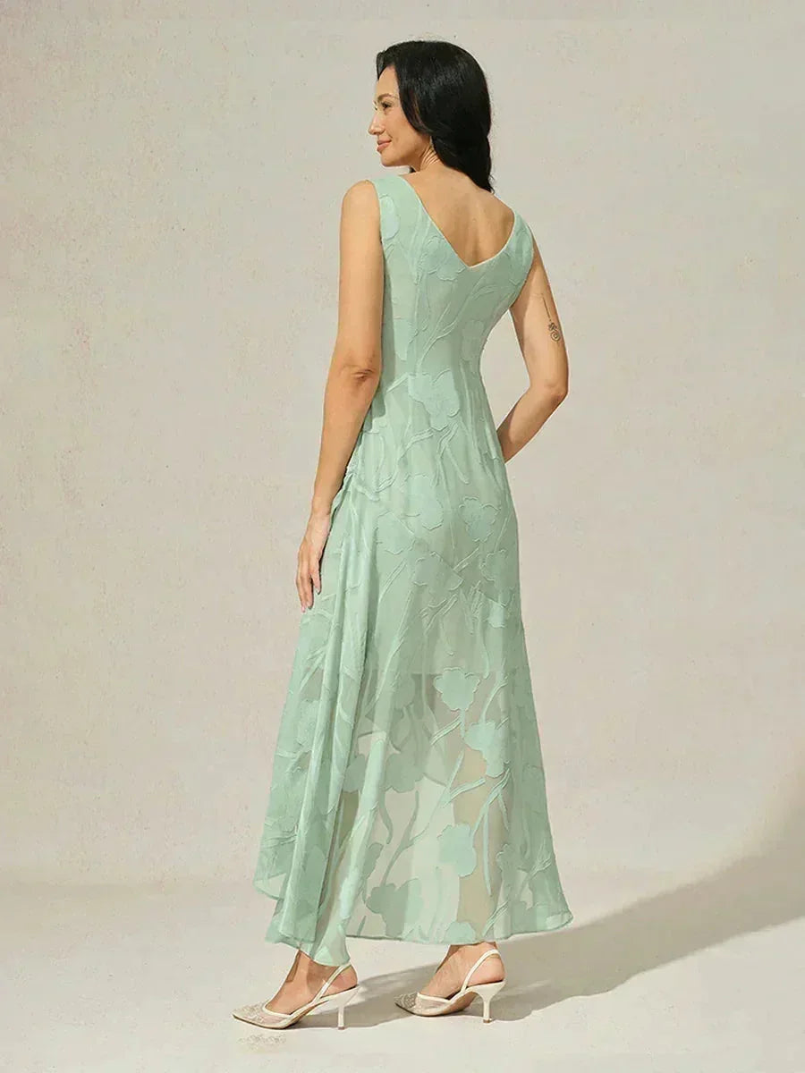 Robes de soirée sans manches en chiffon floral avec des bords asymétriques