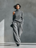 Ensemble moderne pour femmes avec une épaule dénudée et coupe MDA2539G2I