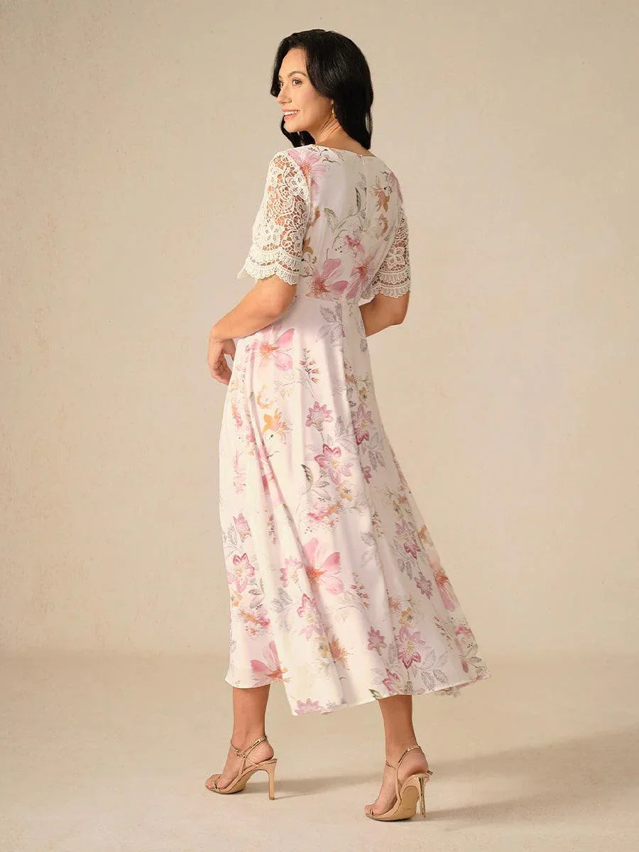 Robe A-Line en chiffon fleuri avec manches en dentelle