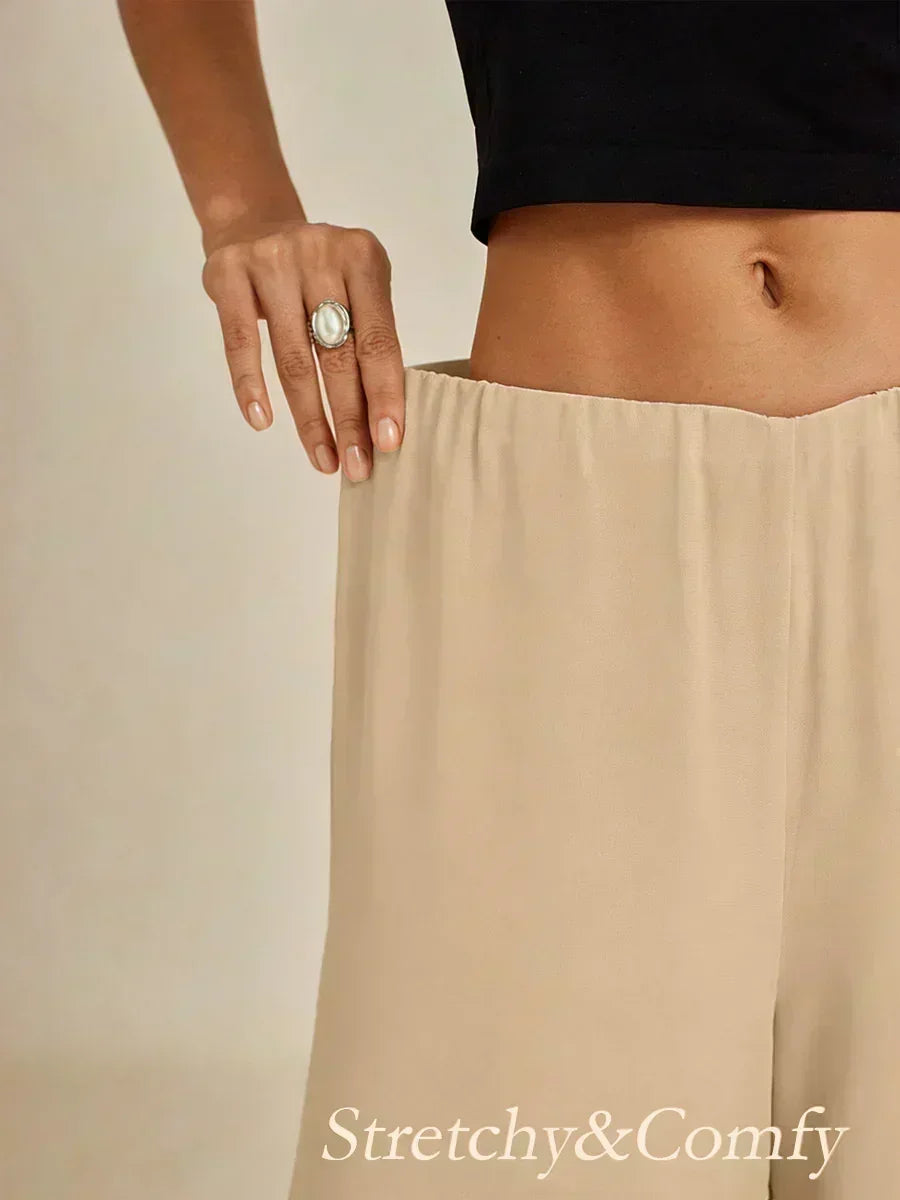 Pantalons à jambes droites avec une couche de chiffon découpée