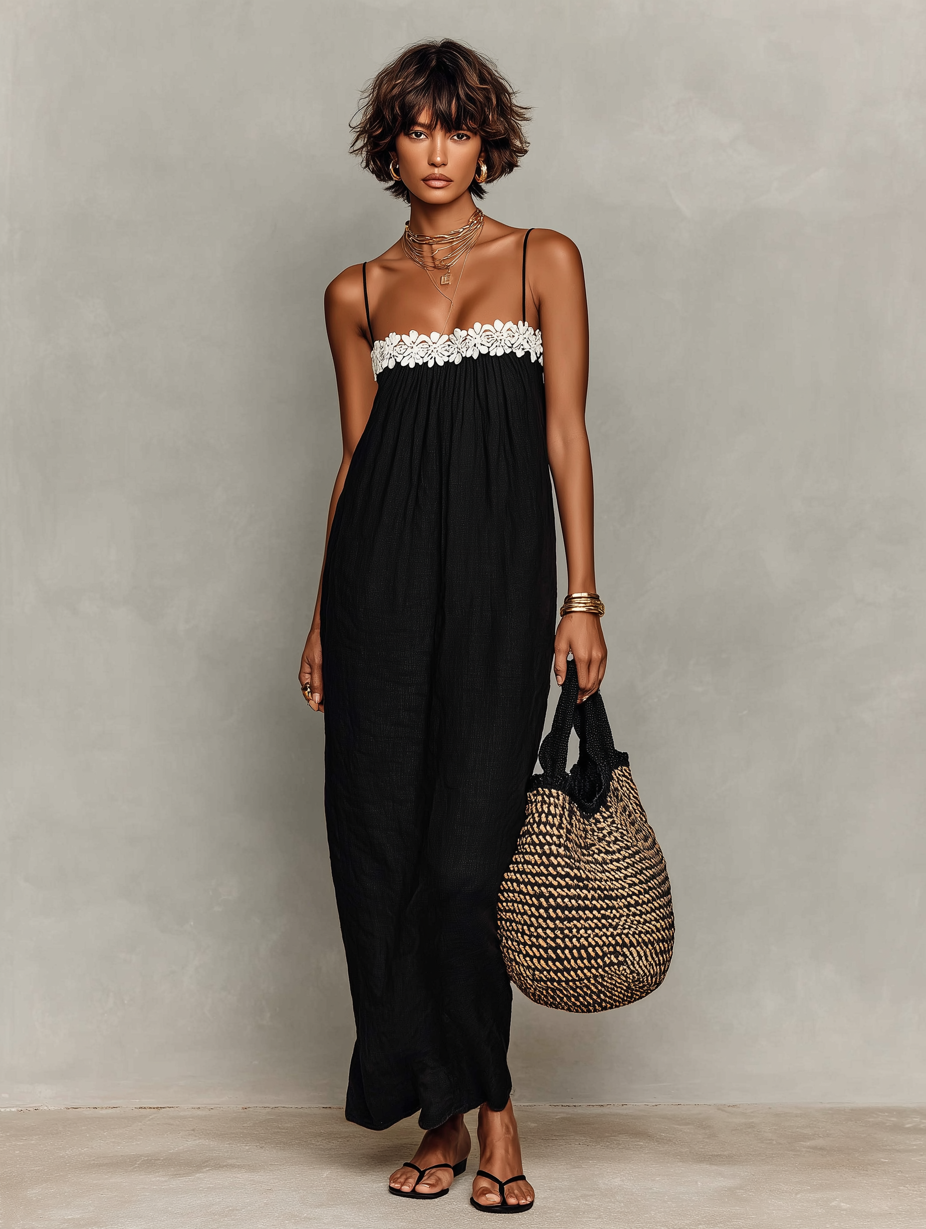 Robe maxi pour femmes minimaliste en lin avec des panneaux en dentelle sans bretelles et bretelles spaghetti MDZ1926C9Y