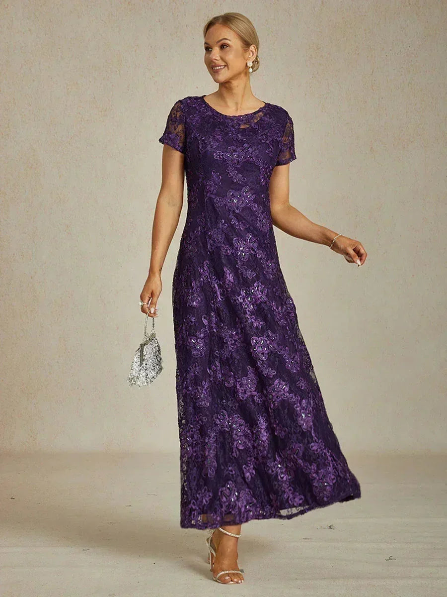Robes A-Line en dentelle avec décorations en sequins