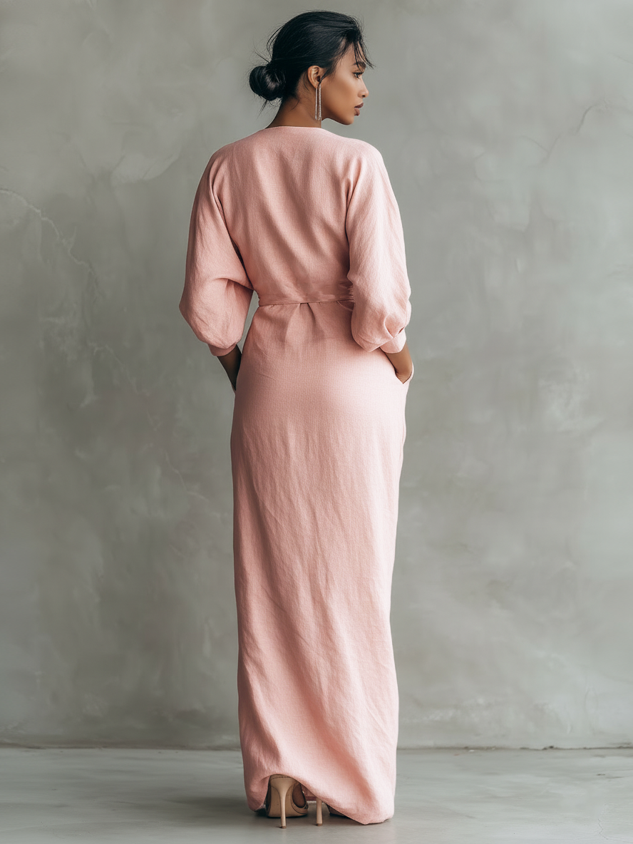 Robe maxi pour femmes en rose minimaliste avec col en V
