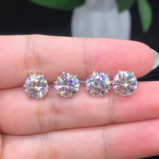 Boucles d'oreilles chic en or blanc