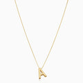 Collier avec des lettres d'amour