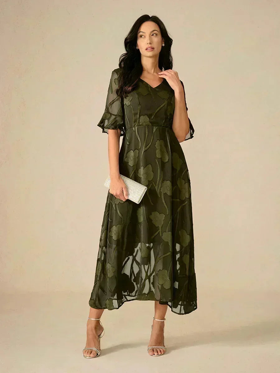 Robes maxi en dentelle avec traîne