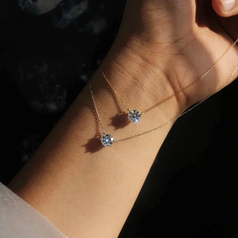 Pendentif solitaire élégant avec cristal