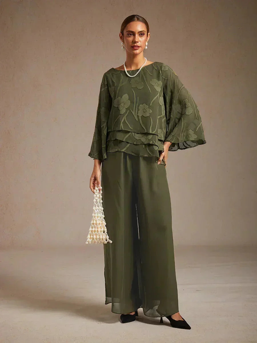 Pantalons à jambes droites avec une couche de chiffon découpée