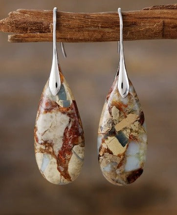 Boucles d'oreilles chics avec pierre elliptique