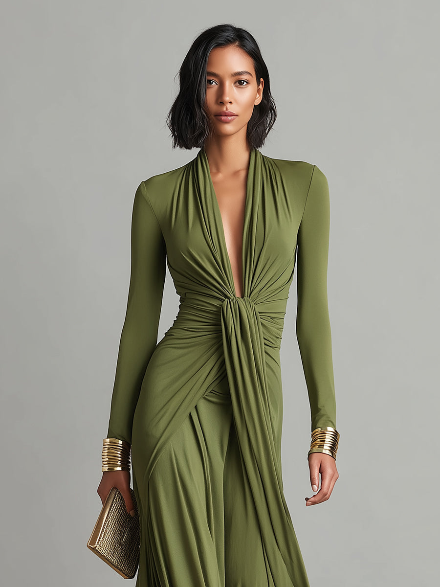 Robe en soie olive pour femmes avec coupe ajustée, décolleté en V profond et détails froissés, robe maxi éclatante MDA0509L8I