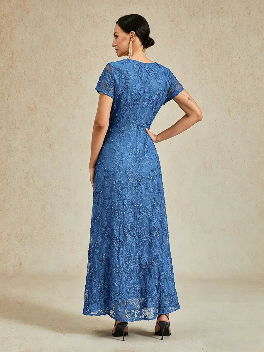 Robes A-Line en dentelle avec des décorations de sequins