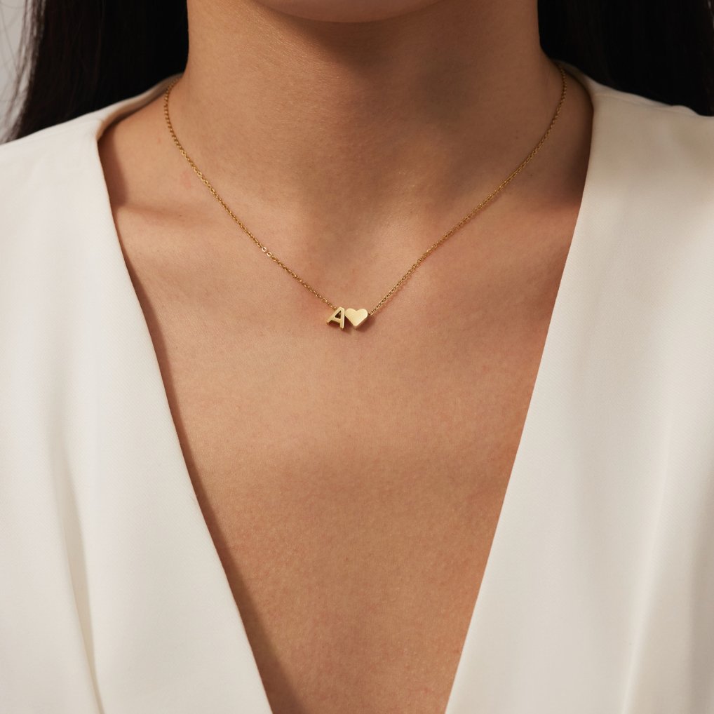 Bracelet intemporel avec pendentif en forme de cœur