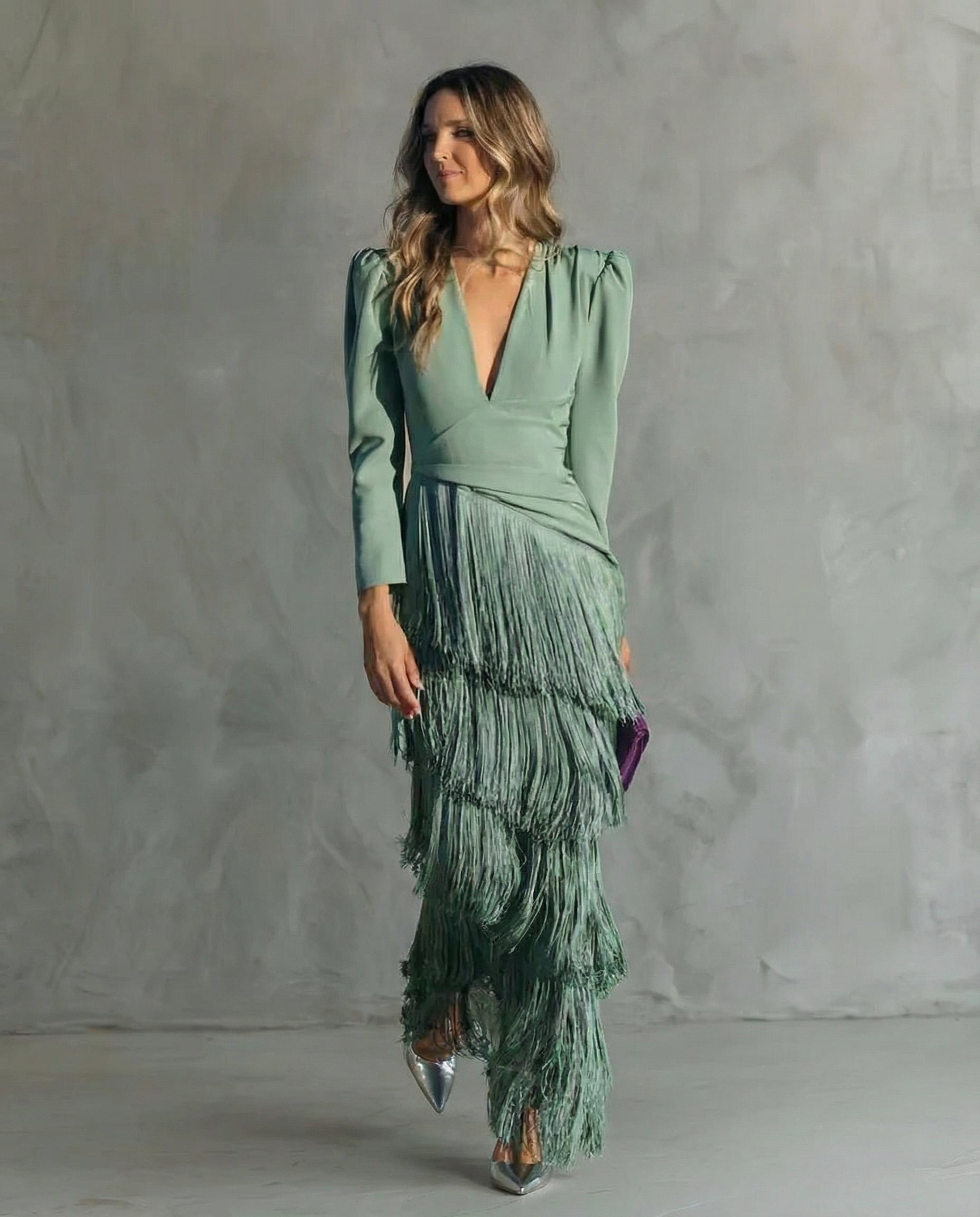Alesia - Robe midi élégante avec des manches à paillettes