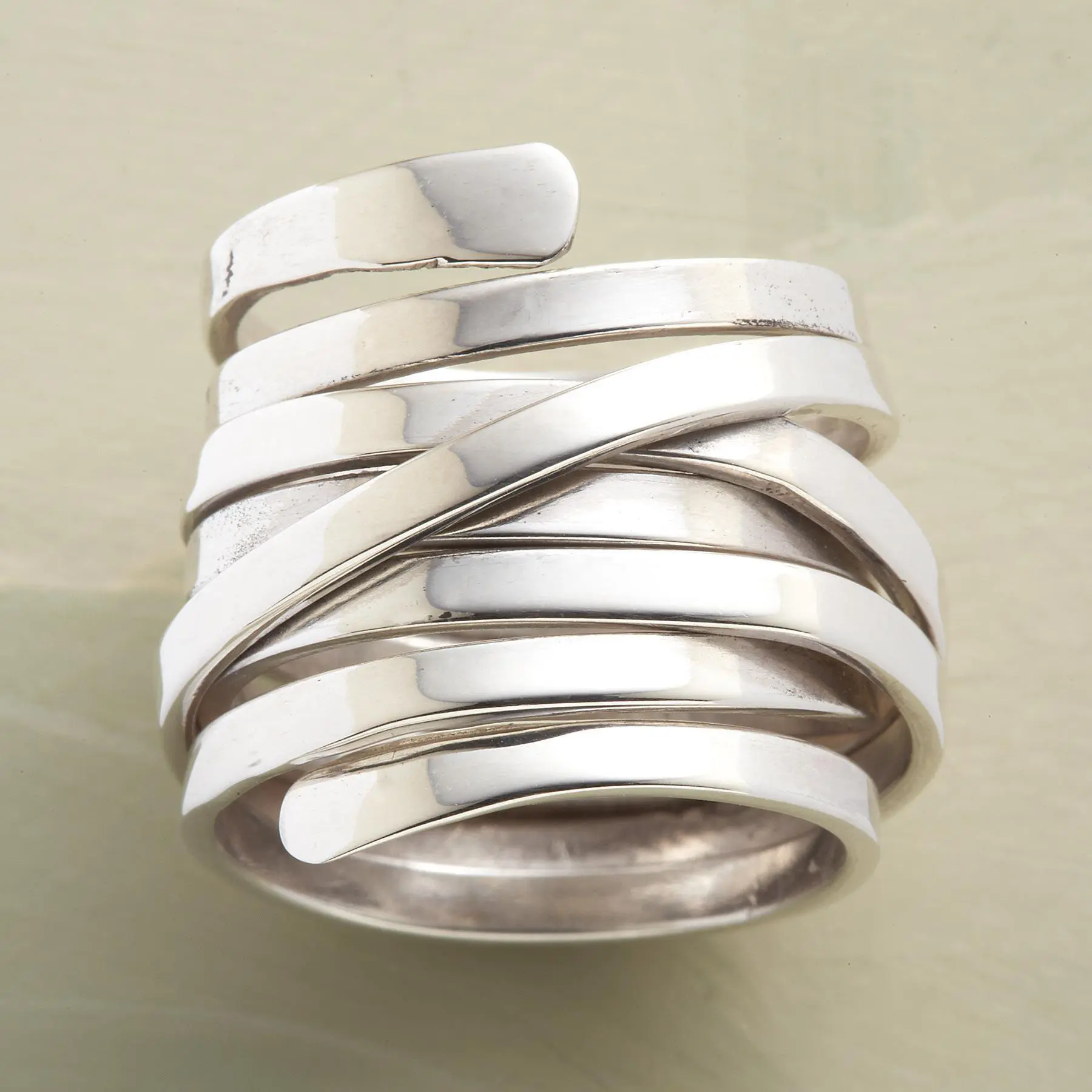 Bague en argent vintage élégante