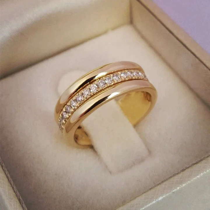 Bague vintage avec zircon