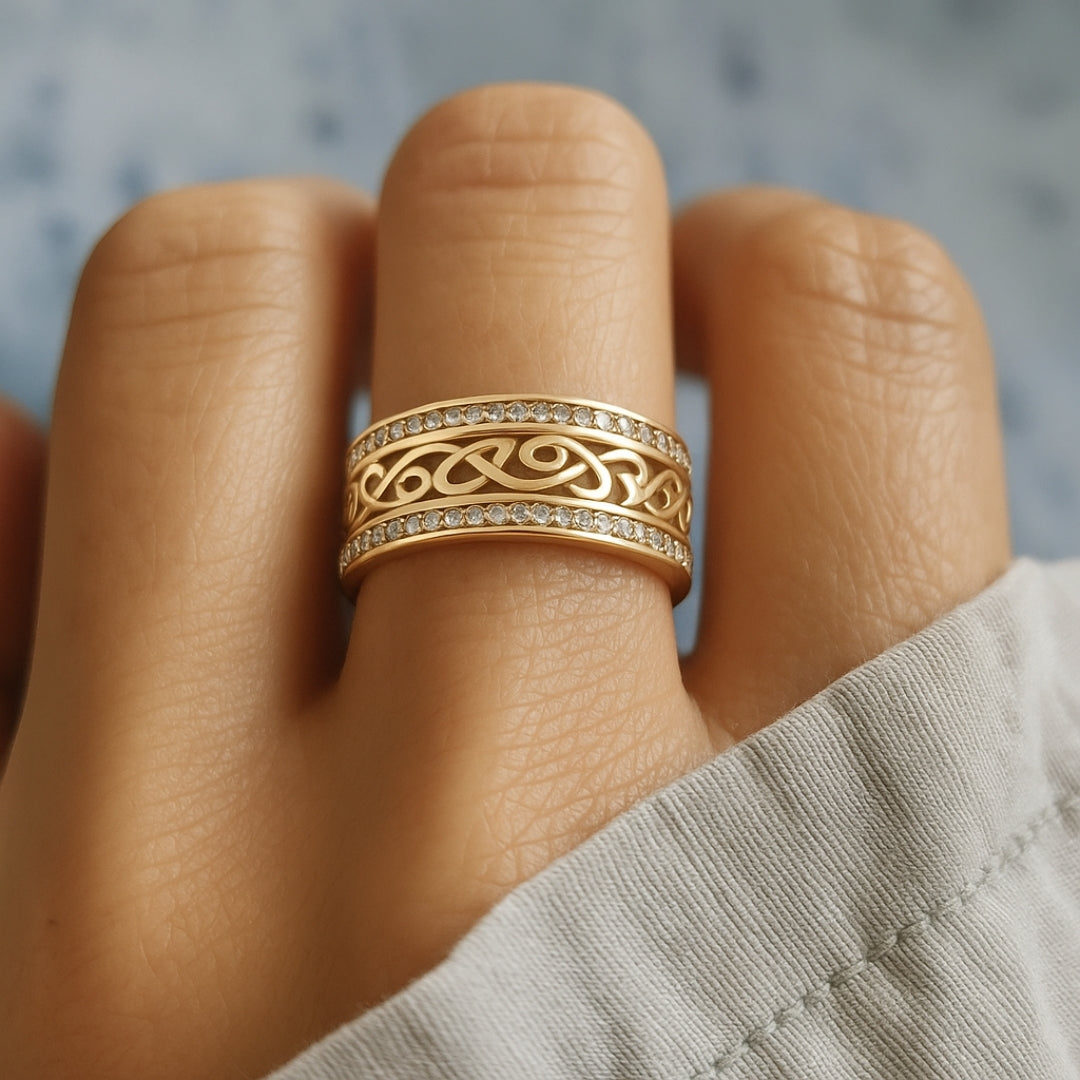 Bague en or "Lucha et Ota"
