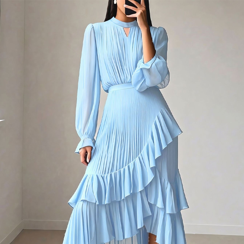 Robe midi élégante avec plis et bordures