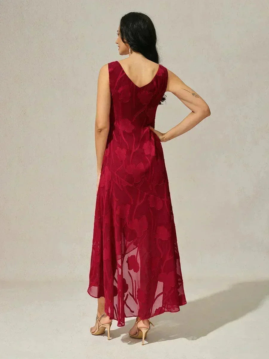 Robe de soirée sans manches en chiffon floral avec des bords asymétriques